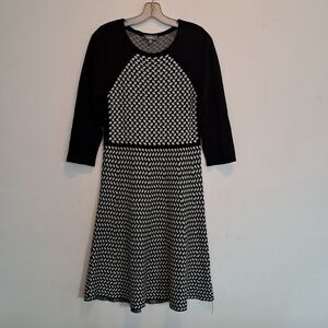 Neiman Marcus Dress Women's Medium M Confetti Check Pattern Black White Sweater